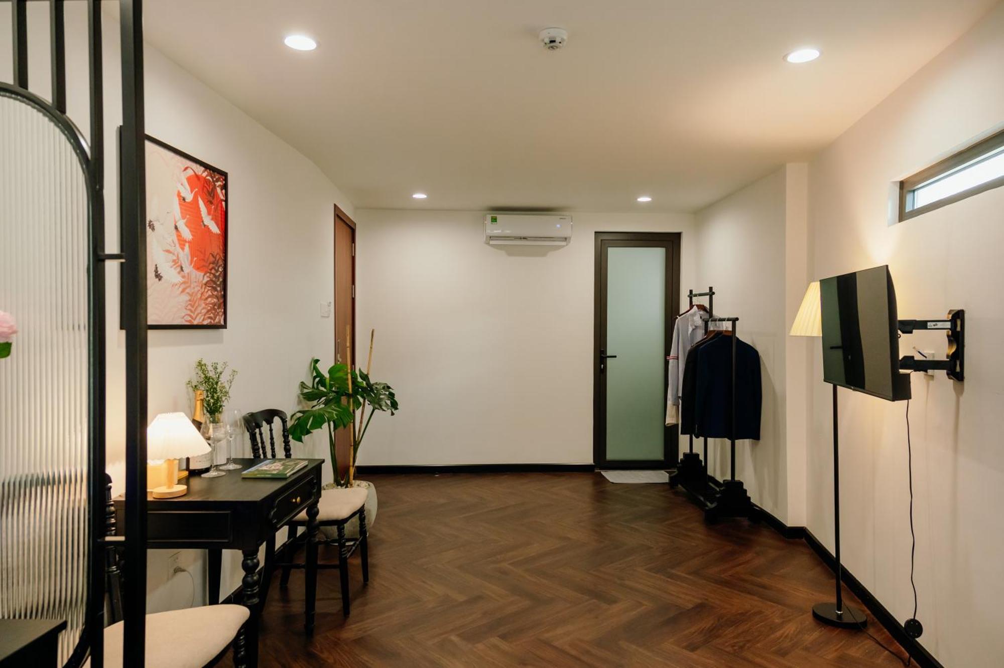 Urban Khách sạn